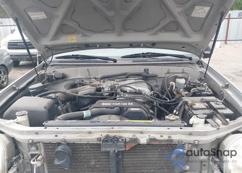 2002 Toyota Tundra Sr5 from USA, damaged, VIN 5TBRN34152S310389